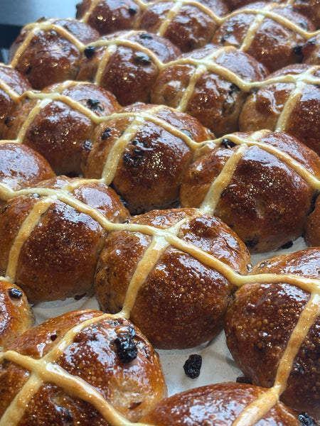 We soak our organic raisins and currants in organic orange juice to make sure every bite is bursting. Baked fresh daily, right here in the kitchen.